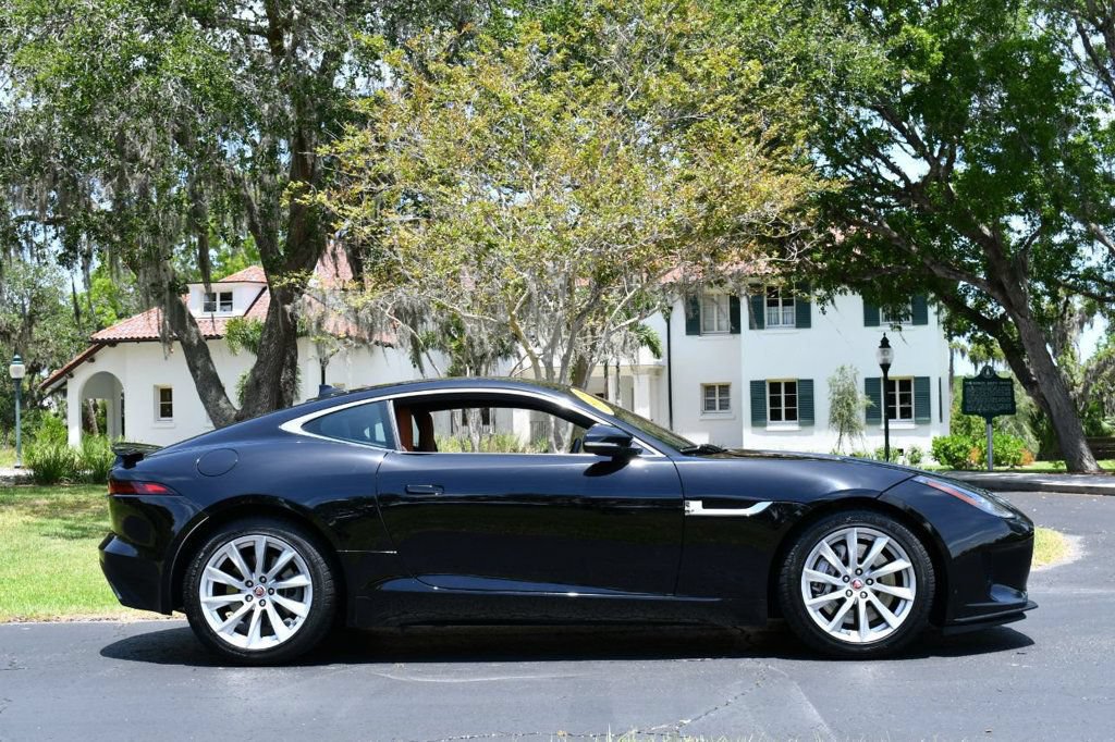 Used 2018 Jaguar F-TYPE Coupe RWD image 28