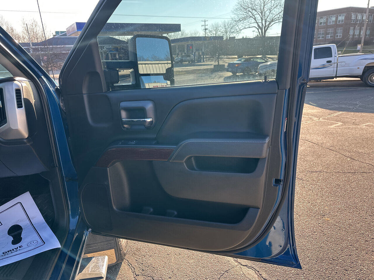 Used 2017 GMC Sierra 2500 SLE image 19