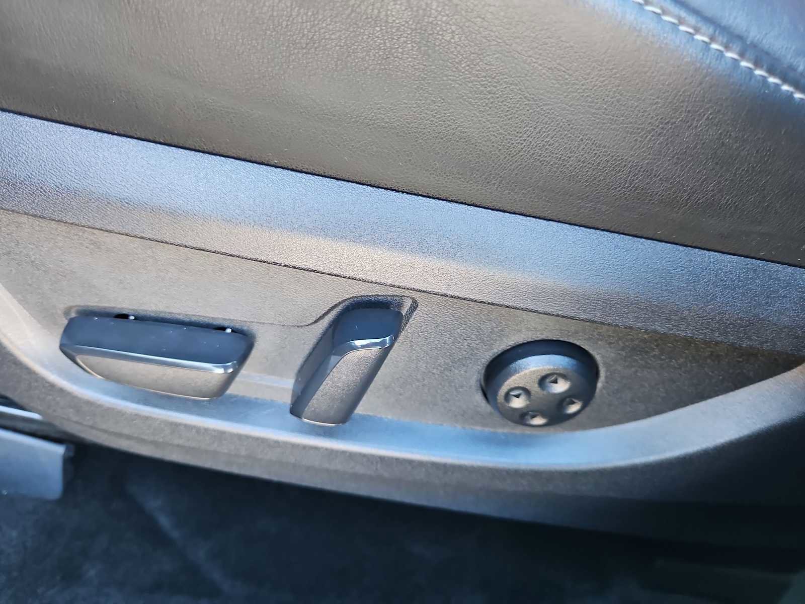 Used 2023 INFINITI QX50 Sport image 18