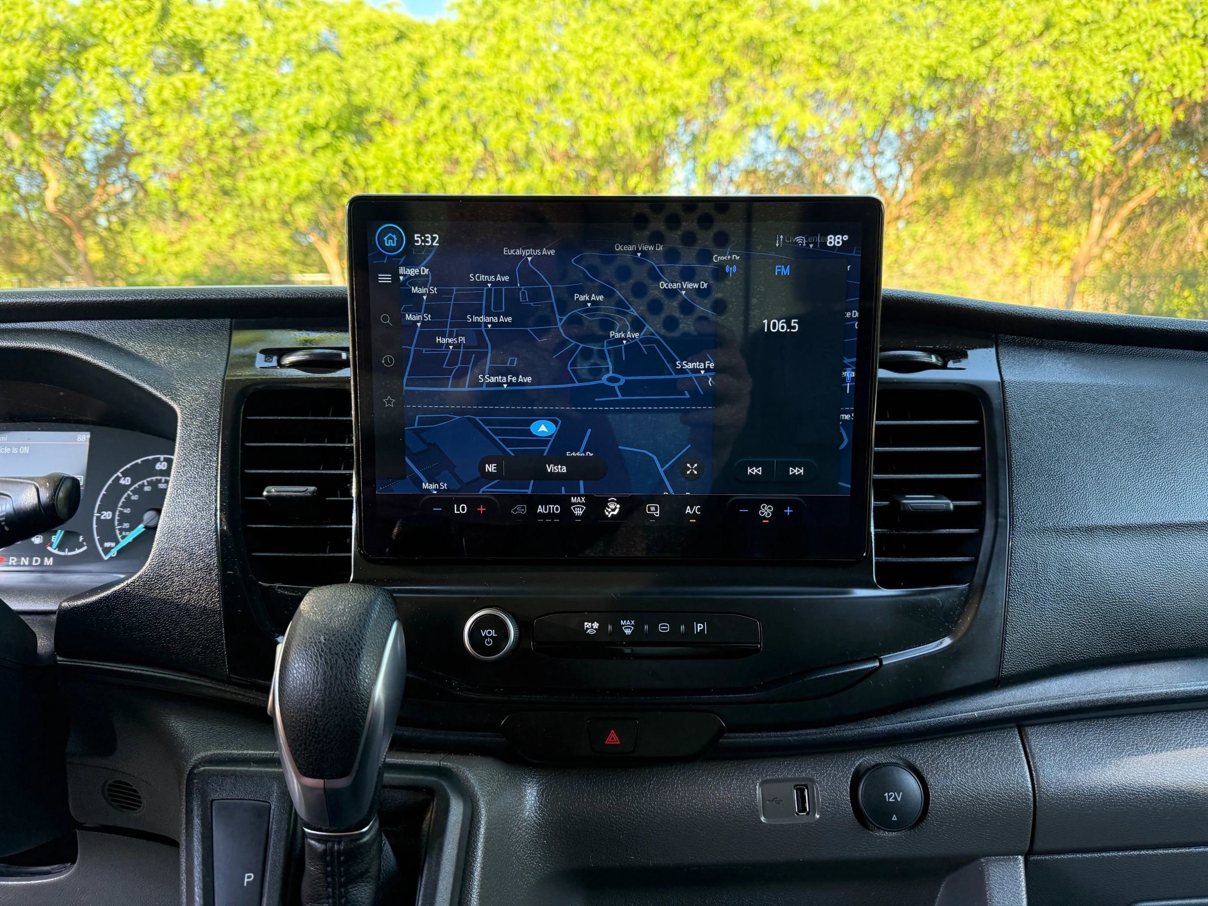 Used 2024 Ford Transit 250 148 Medium Roof w/ Load Area Protection Package RWD image 23