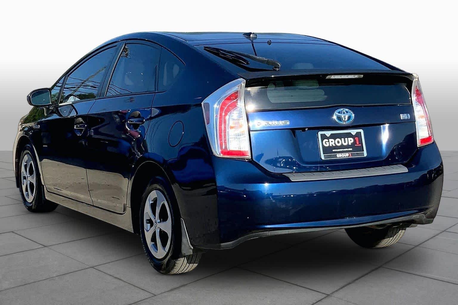 Used 2014 Toyota Prius Three FWD image 12