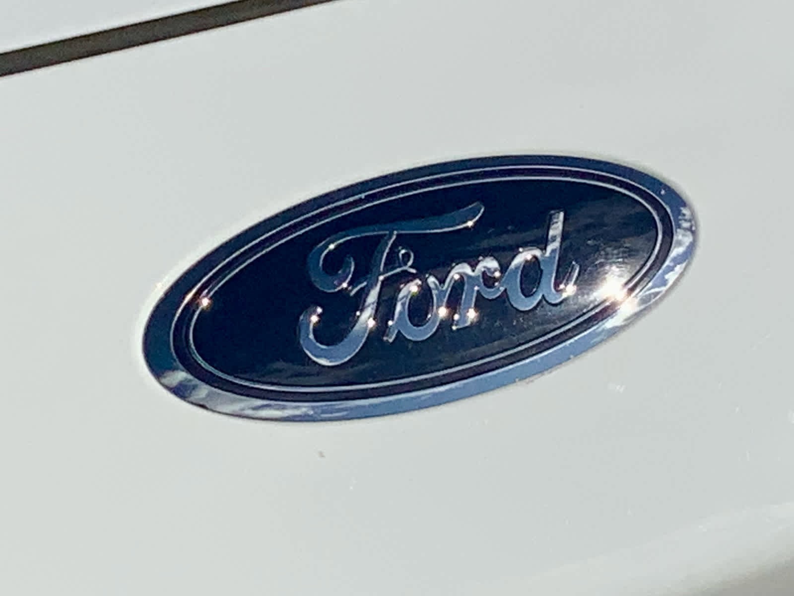 Used 2021 Ford Escape SE image 17