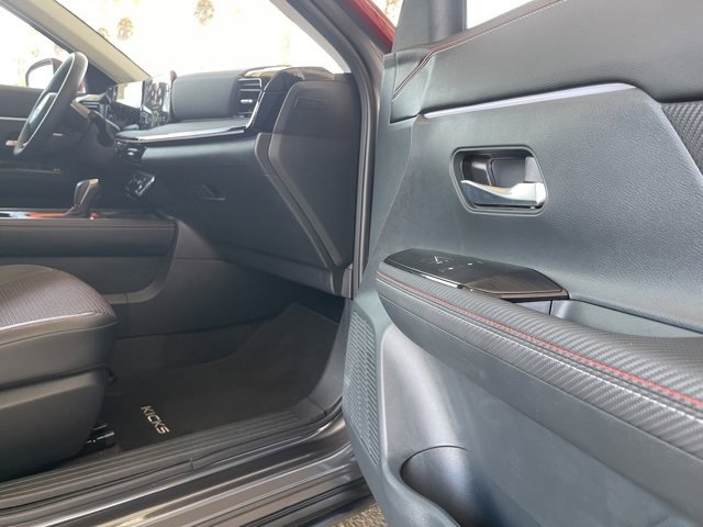 Used 2025 Nissan Kicks SR image 21