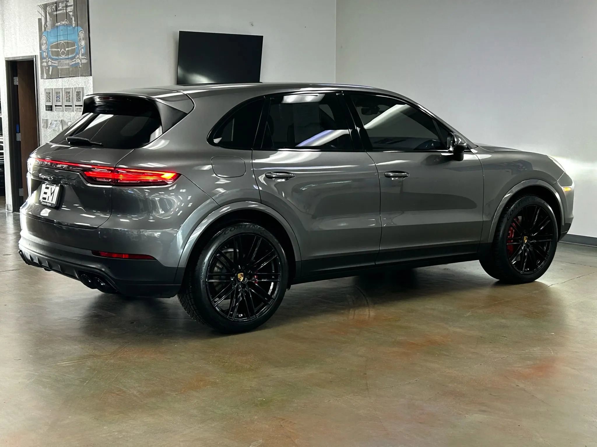 Used 2019 Porsche Cayenne S image 6