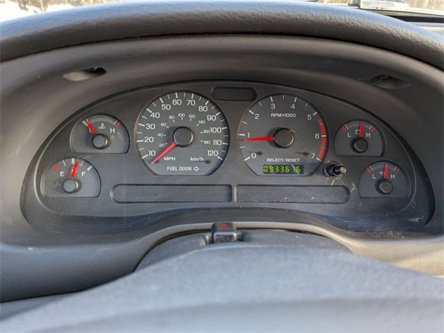 Used 2004 Ford Mustang Convertible image 15