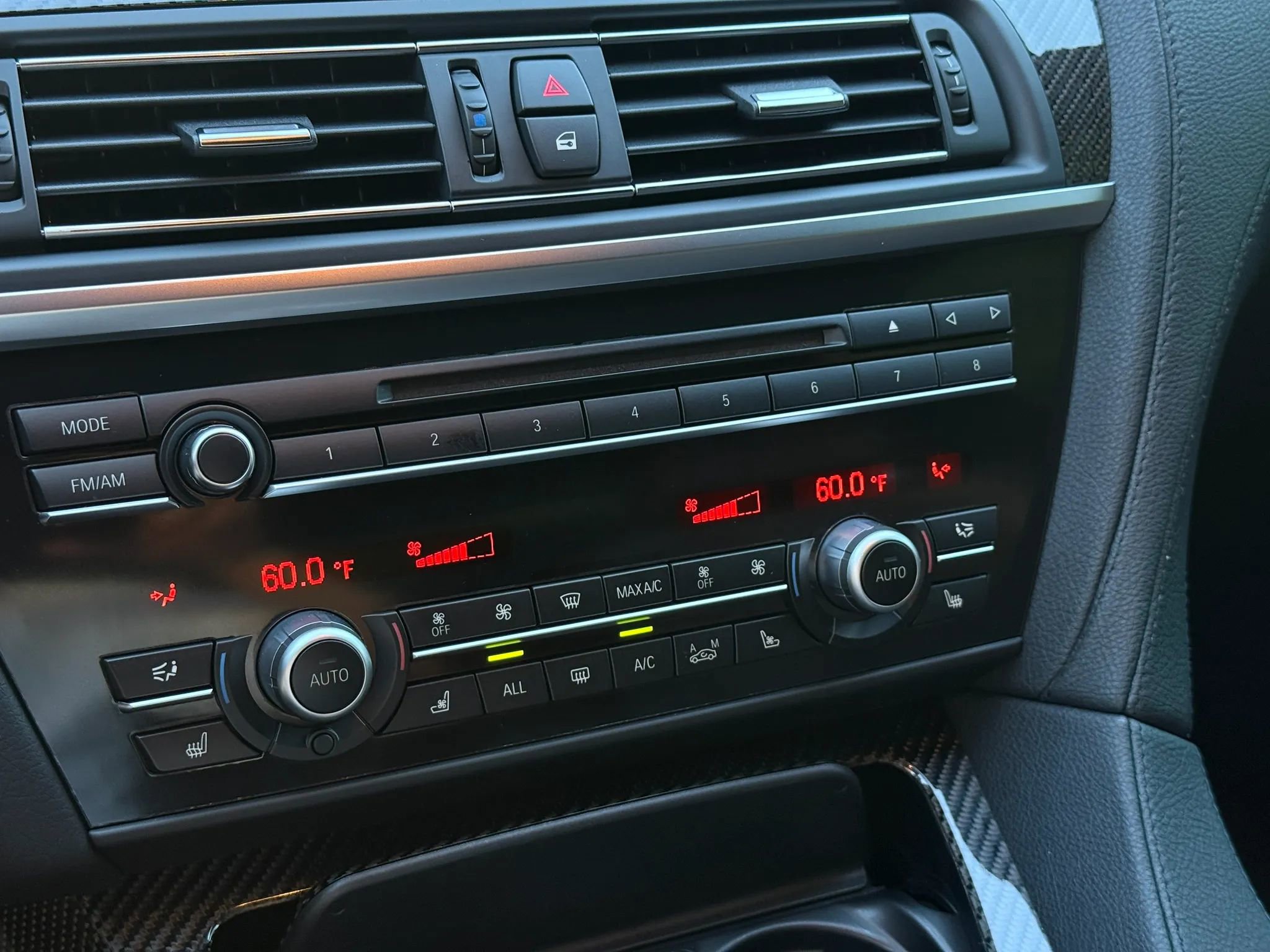 Used 2013 BMW M6 Coupe 2D image 33