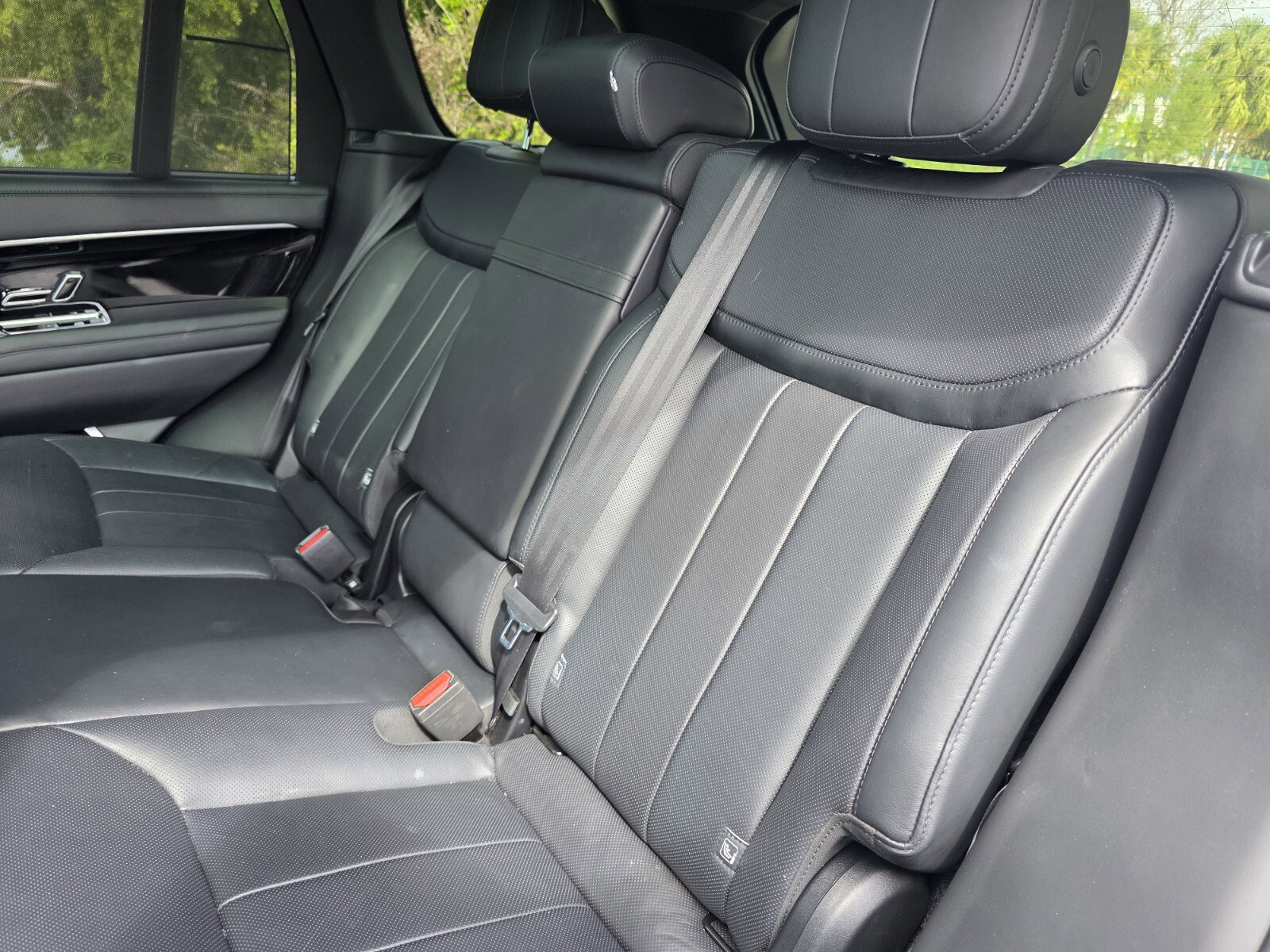 Certified 2023 Land Rover Range Rover SE AWD/4WD image 15