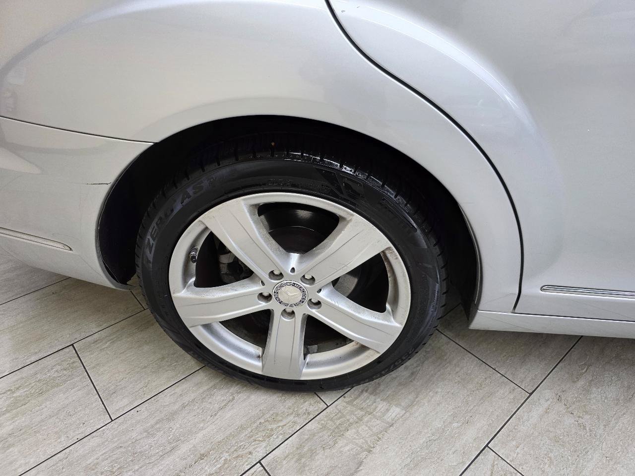 Used 2010 Mercedes-Benz S 550 image 42