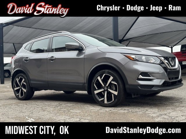 Used 2022 Nissan Rogue Sport SL image 1