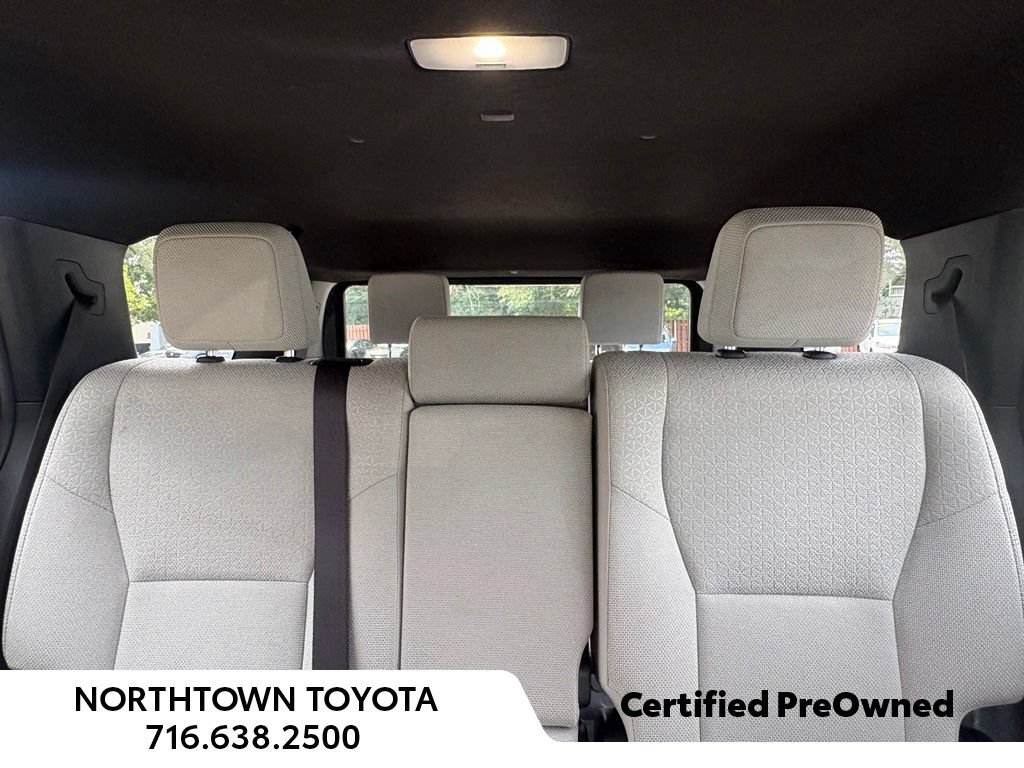 Used 2025 Toyota 4Runner SR5 AWD/4WD image 19