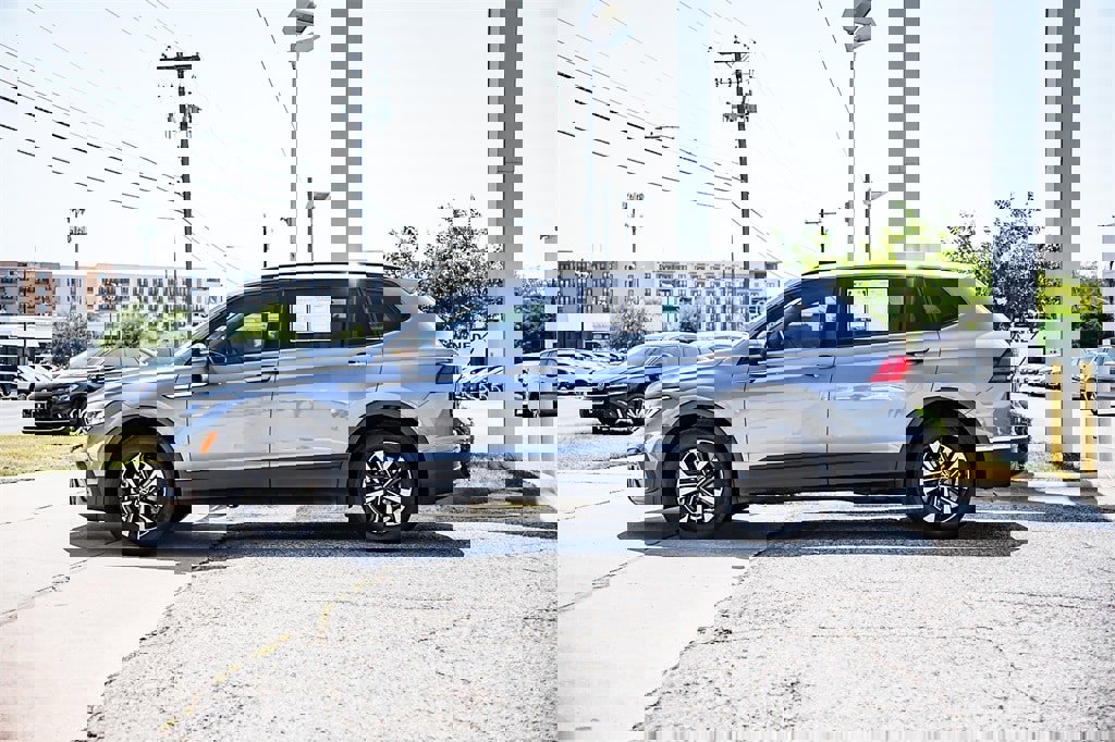 New 2024 Volkswagen Tiguan S image 4