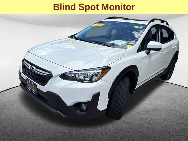 Certified 2022 Subaru Crosstrek 2.0i Premium w/ Moonroof Package AWD/4WD image 5