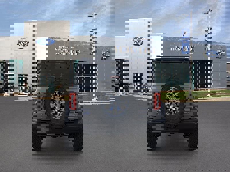 New 2025 Ford Bronco Badlands image 5