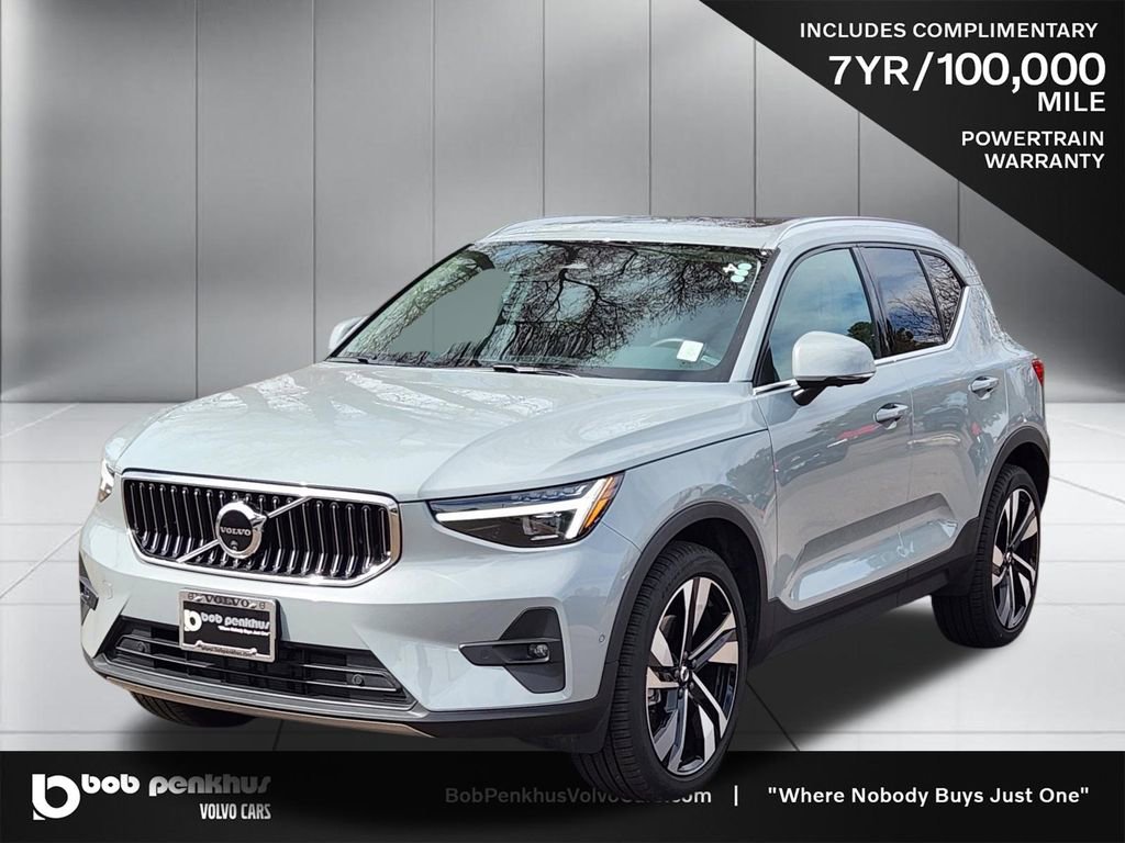 New 2025 Volvo XC40 B5 Plus w/ Protection Package Premier image 22