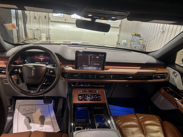 Used 2022 Lincoln Aviator Reserve w/ Equipment Group 201A image 22