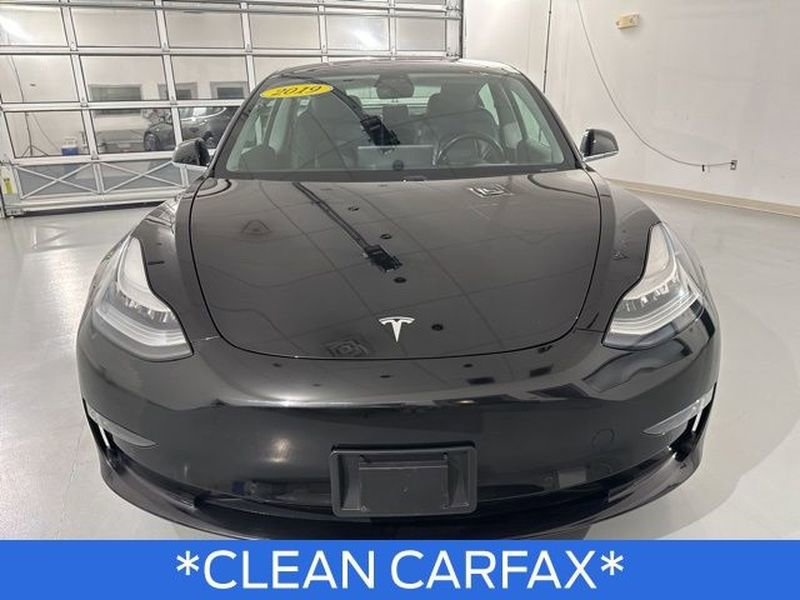 Used 2019 Tesla Model 3 Long Range image 3