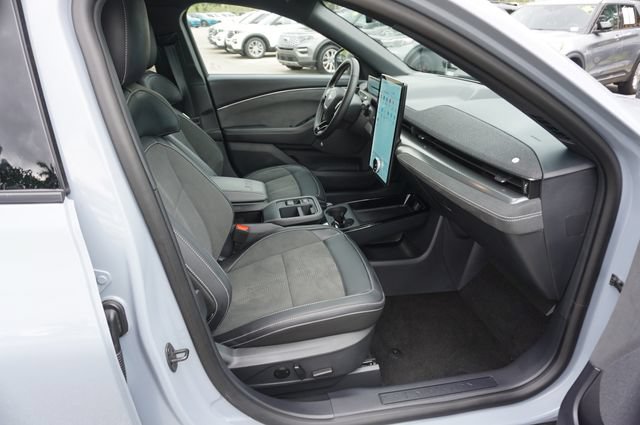 Used 2025 Ford Mustang Mach-E GT AWD/4WD image 3