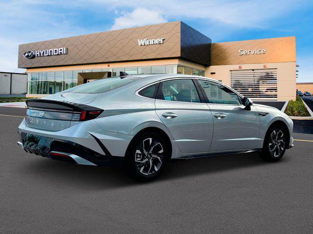 New 2025 Hyundai Sonata SEL FWD image 8
