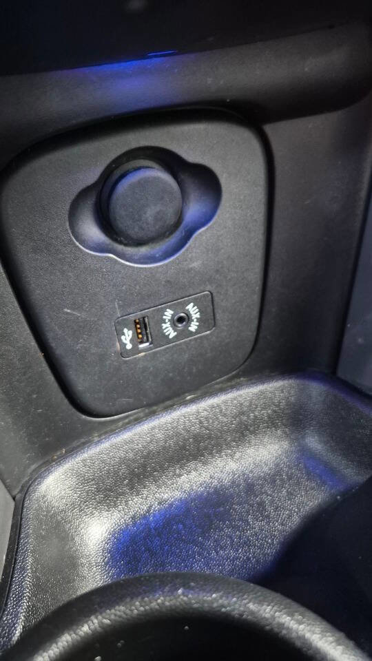 Used 2015 MINI Cooper 2-Door Hardtop image 39