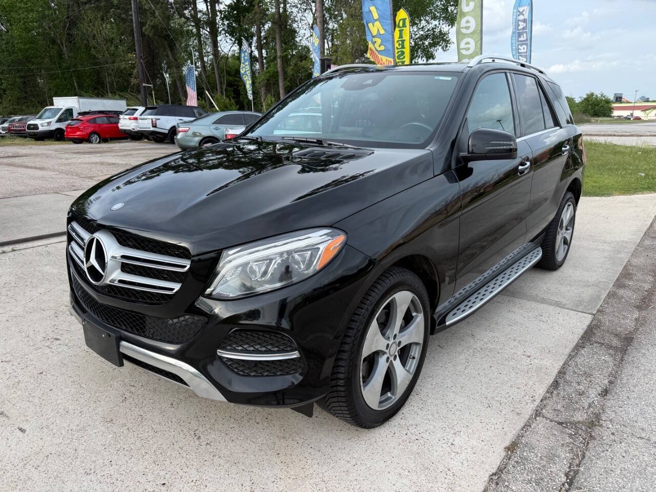 Used 2016 Mercedes-Benz GLE 300d 4MATIC image 2