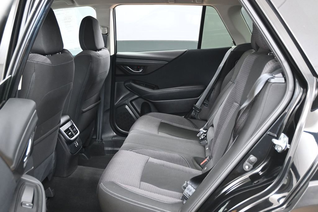 Used 2023 Subaru Outback Premium AWD/4WD image 31