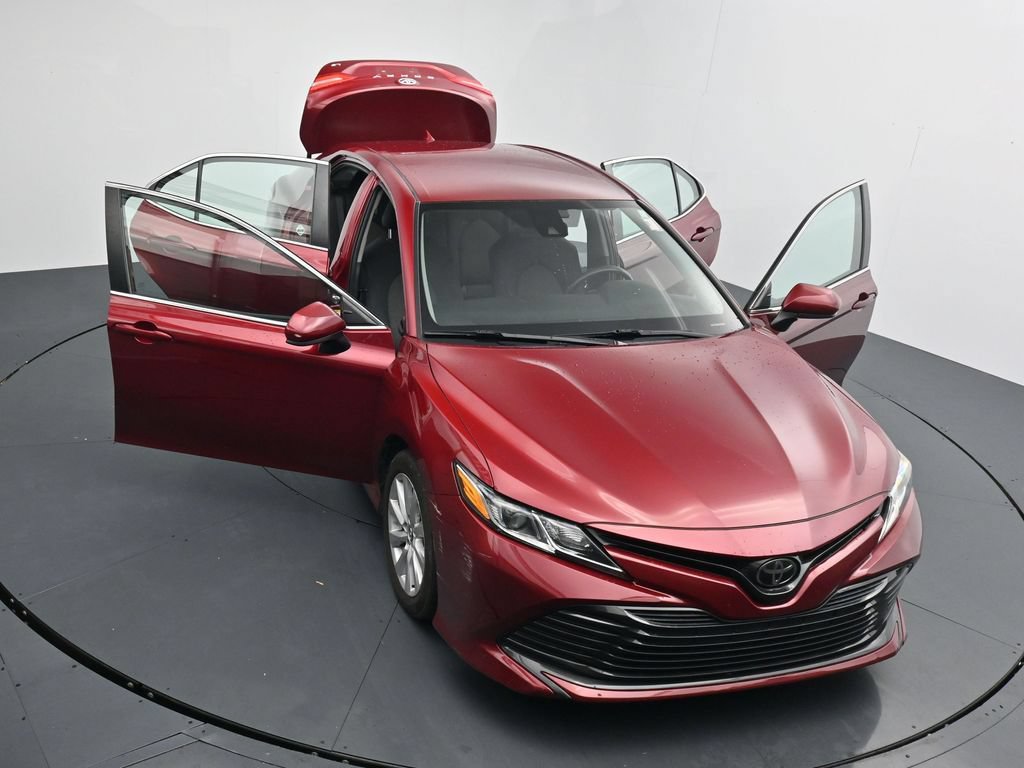 Used 2019 Toyota Camry LE FWD image 25