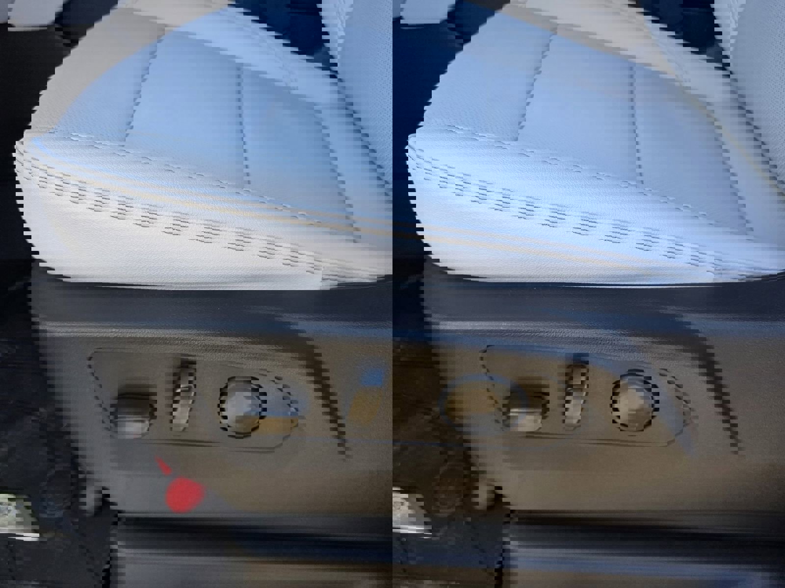 New 2026 Chevrolet Suburban Premier w/ Sun And Tow Package image 43