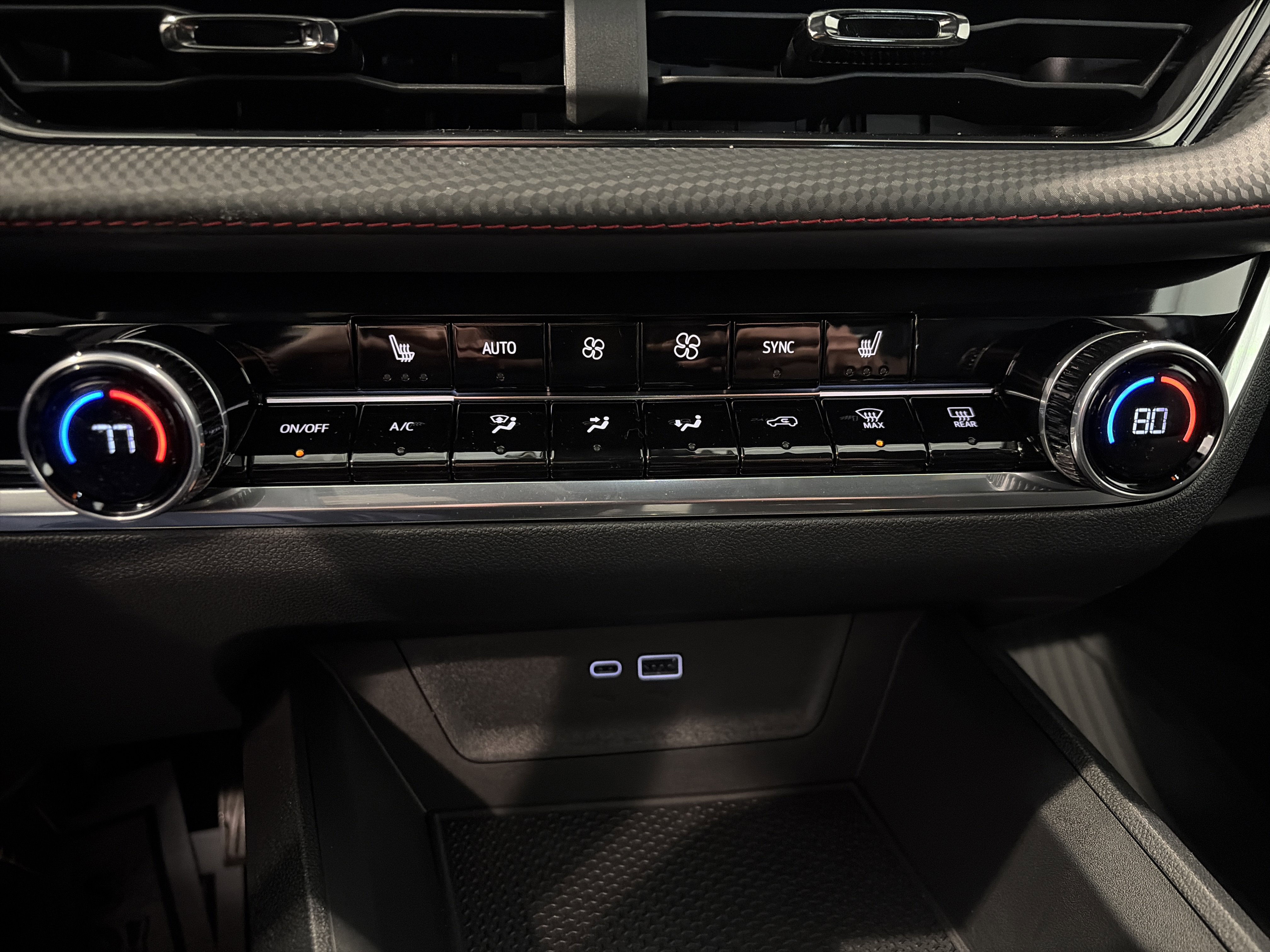 New 2026 Chevrolet Equinox RS w/ LPO, Floor Liner Package image 23