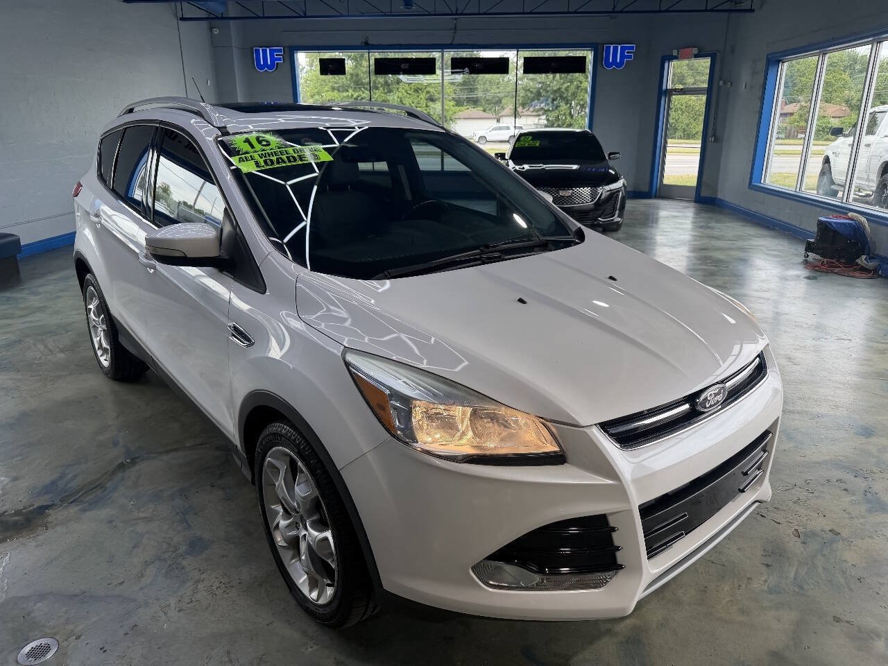 Used 2016 Ford Escape Titanium w/ Canadian Touring Package AWD/4WD image 9