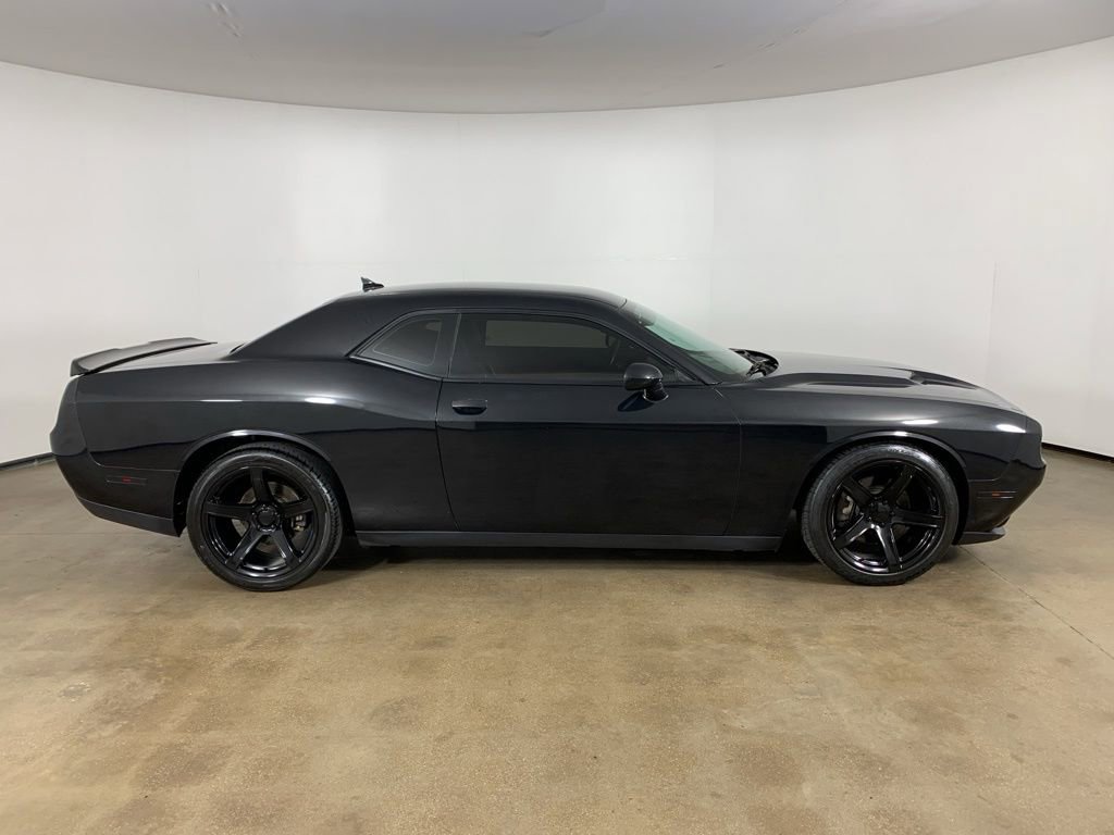 Used 2015 Dodge Challenger R/T Plus RWD image 7