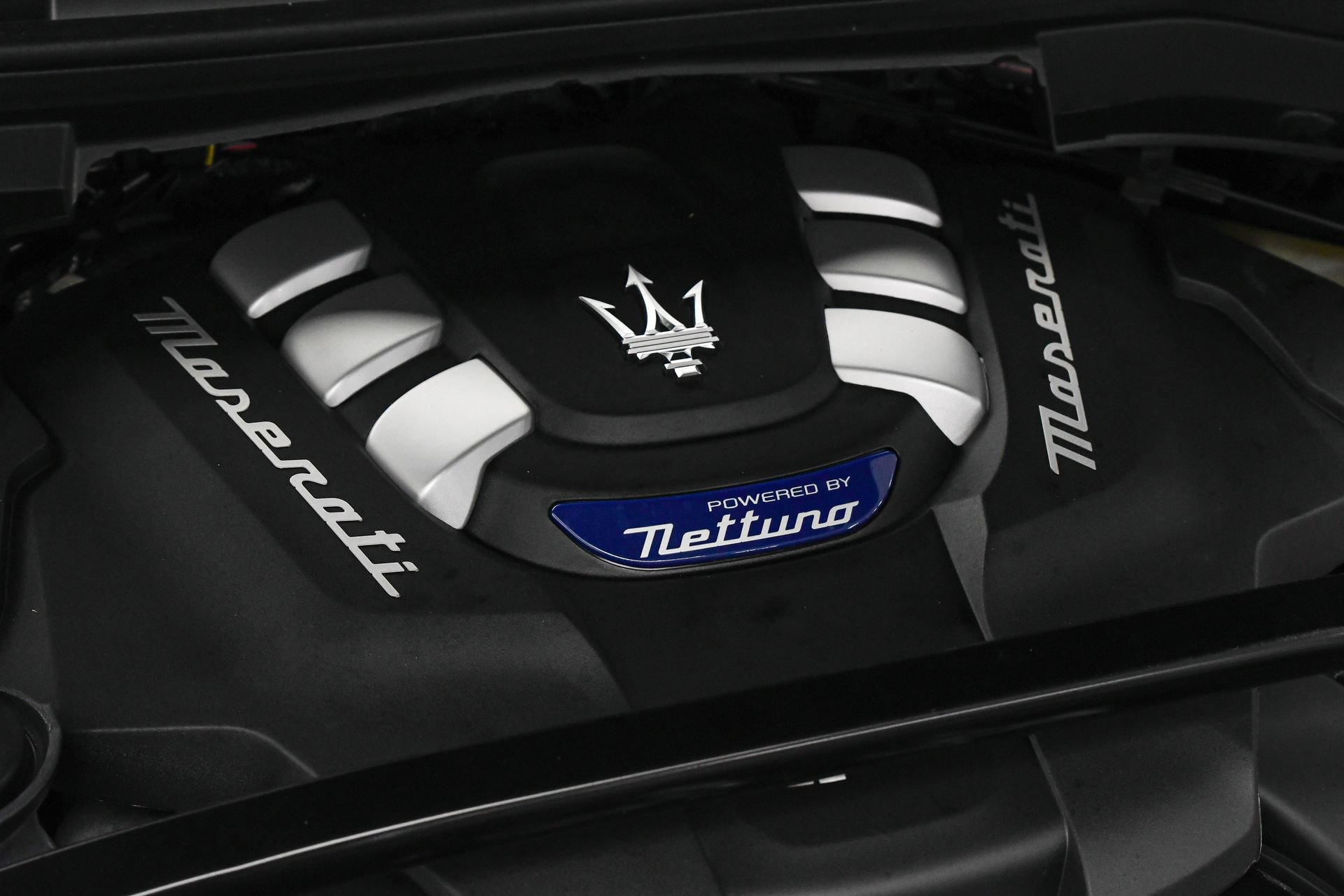 Used 2025 Maserati Grecale Modena AWD/4WD image 30
