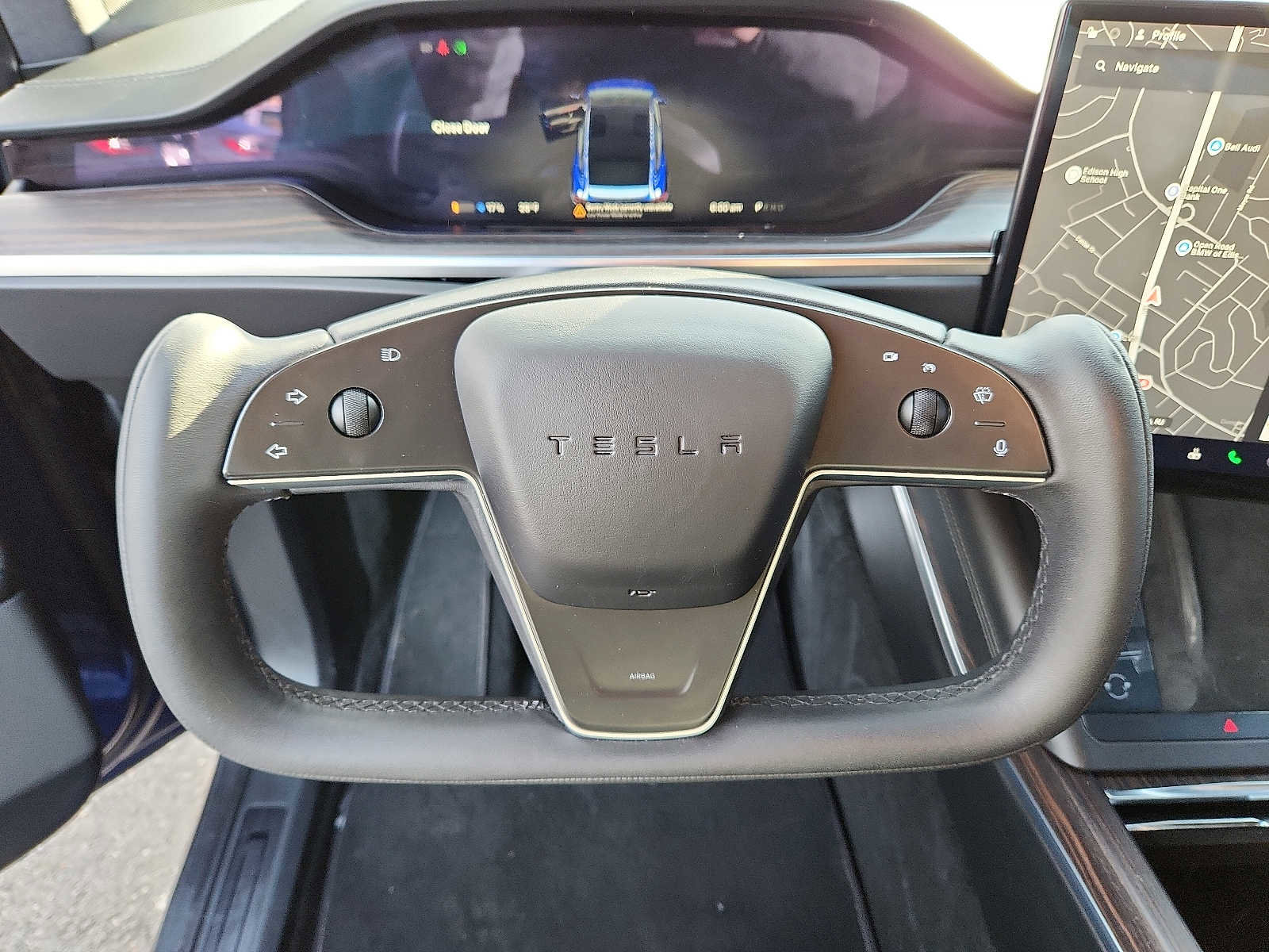 Used 2022 Tesla Model X image 18