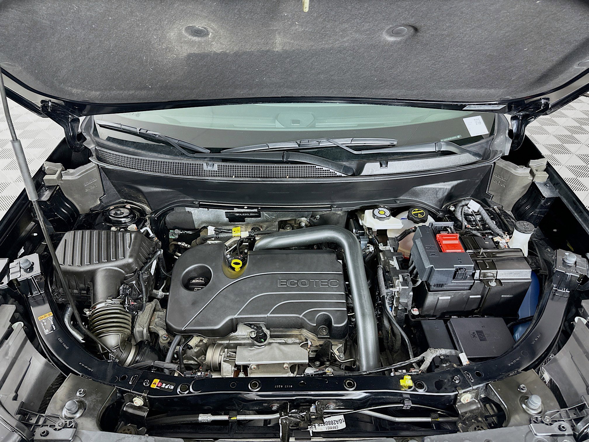 Used 2025 GMC Terrain Elevation AWD/4WD image 32