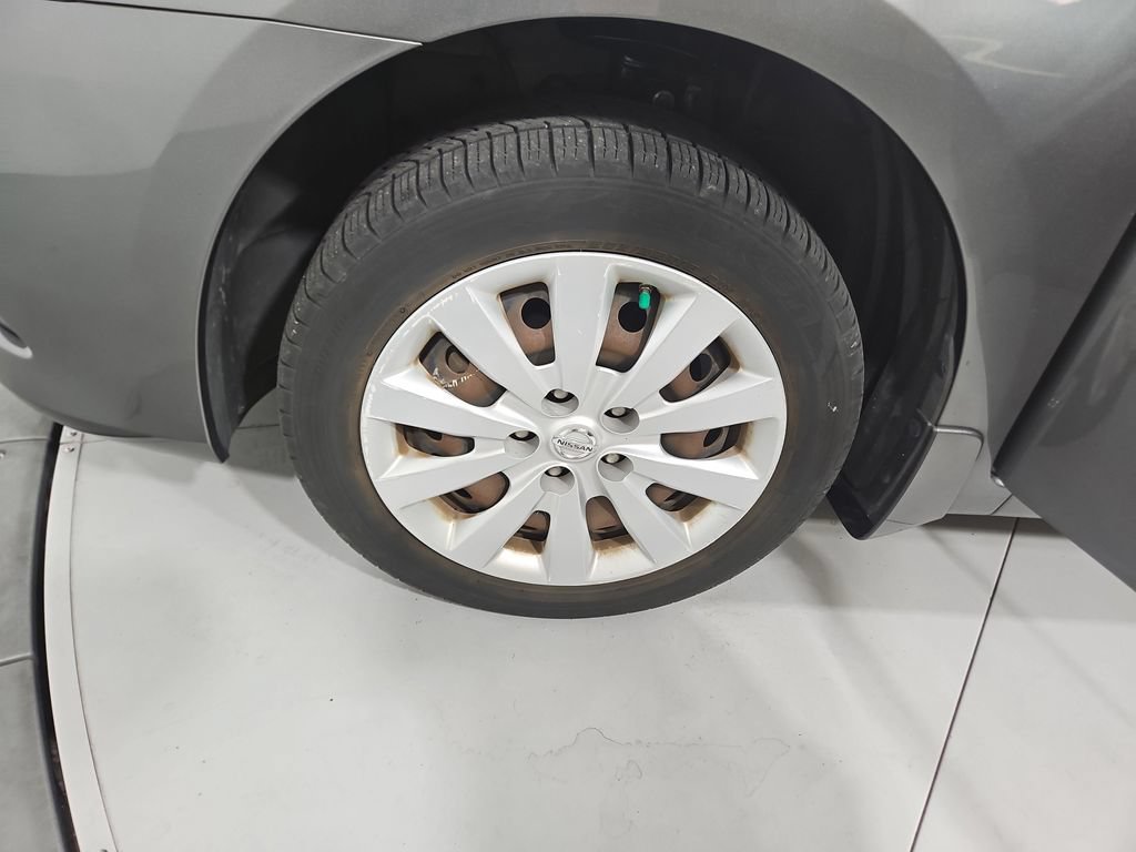 Used 2015 Nissan Sentra SV FWD image 26