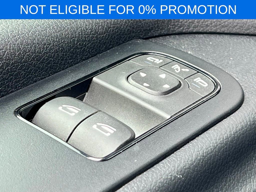 Used 2025 Mercedes-Benz Sprinter 2500 image 44