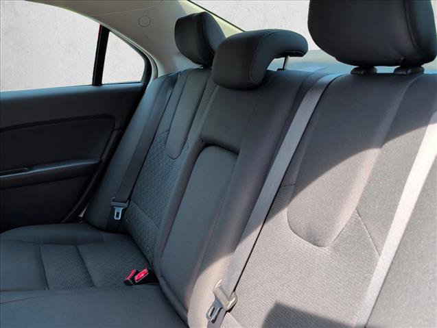 Used 2012 Ford Fusion SE FWD image 18