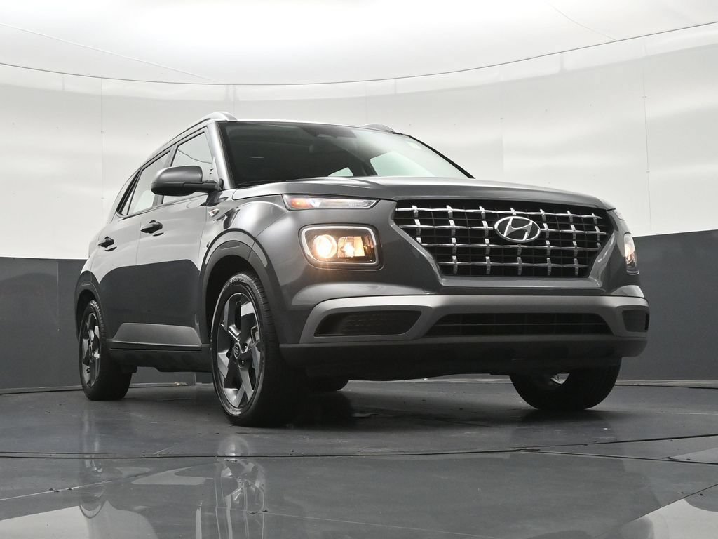 Used 2024 Hyundai Venue SEL FWD image 29