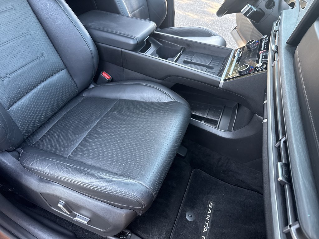 Certified 2024 Hyundai Santa Fe Limited FWD image 38