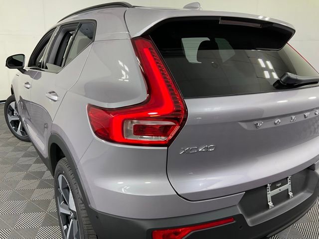 New 2026 Volvo XC40 B5 Plus w/ Protection Package Premier image 35
