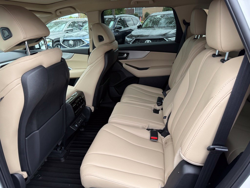 Certified 2026 Acura MDX SH-AWD image 15
