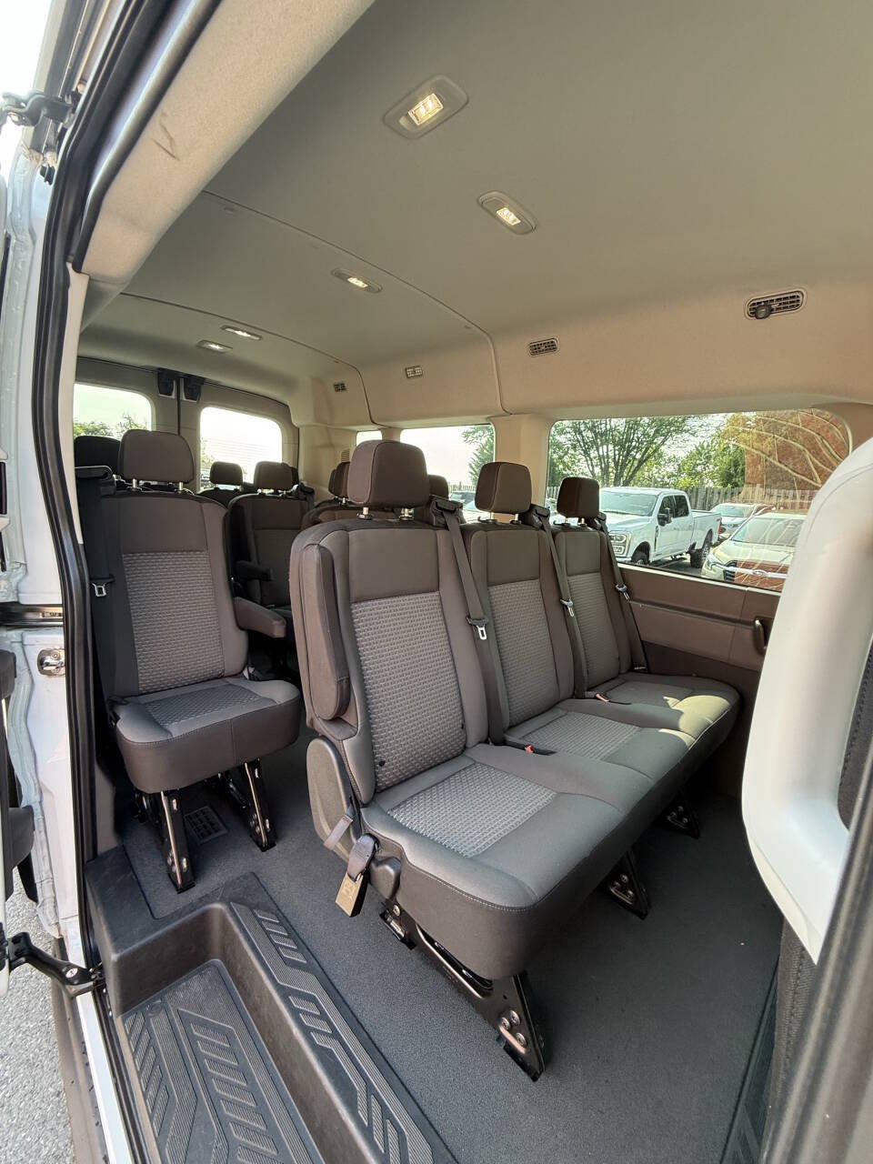 Used 2025 Ford Transit 350 XLT RWD image 7