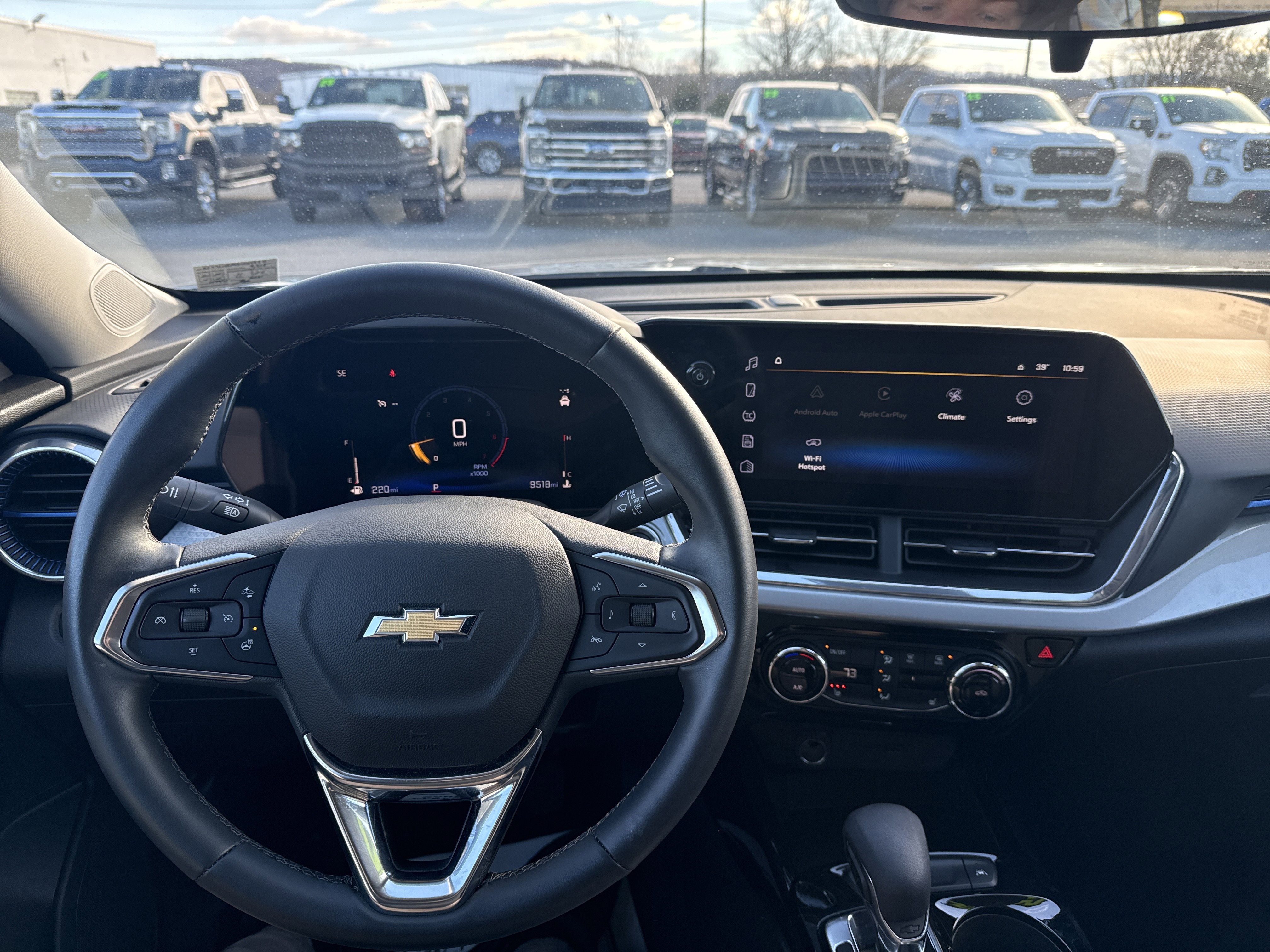 Used 2025 Chevrolet Trax LT w/ LT Convenience Package image 15