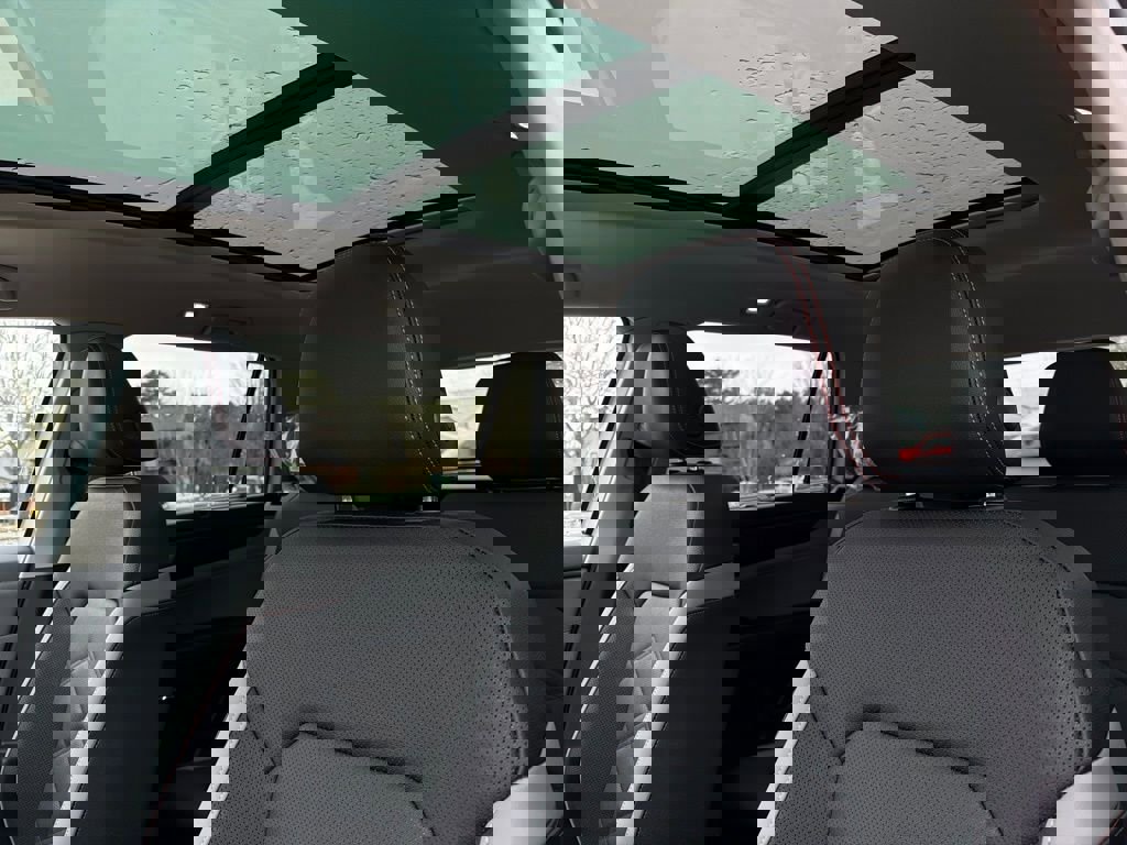 New 2026 Volkswagen Atlas Peak Edition image 24