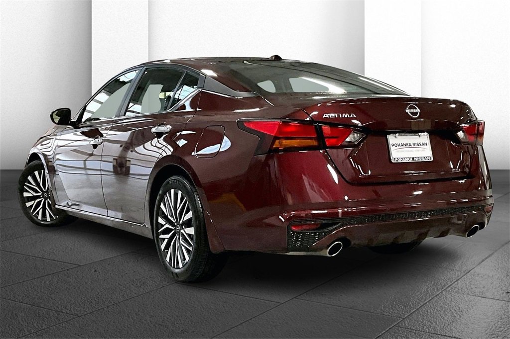 Certified 2024 Nissan Altima 2.5 SV w/ SV Premium Package image 10