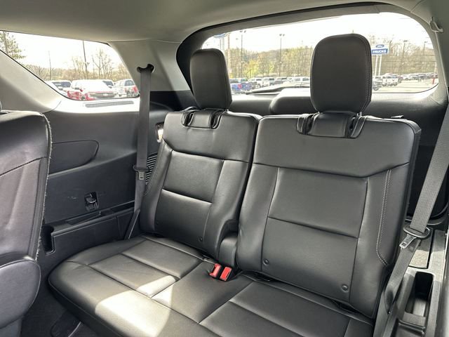 Used 2020 Ford Explorer XLT w/ Equipment Group 202A image 27