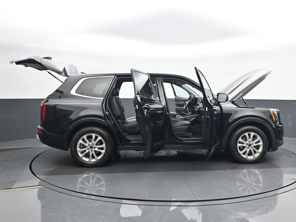 Used 2022 Kia Telluride LX image 26