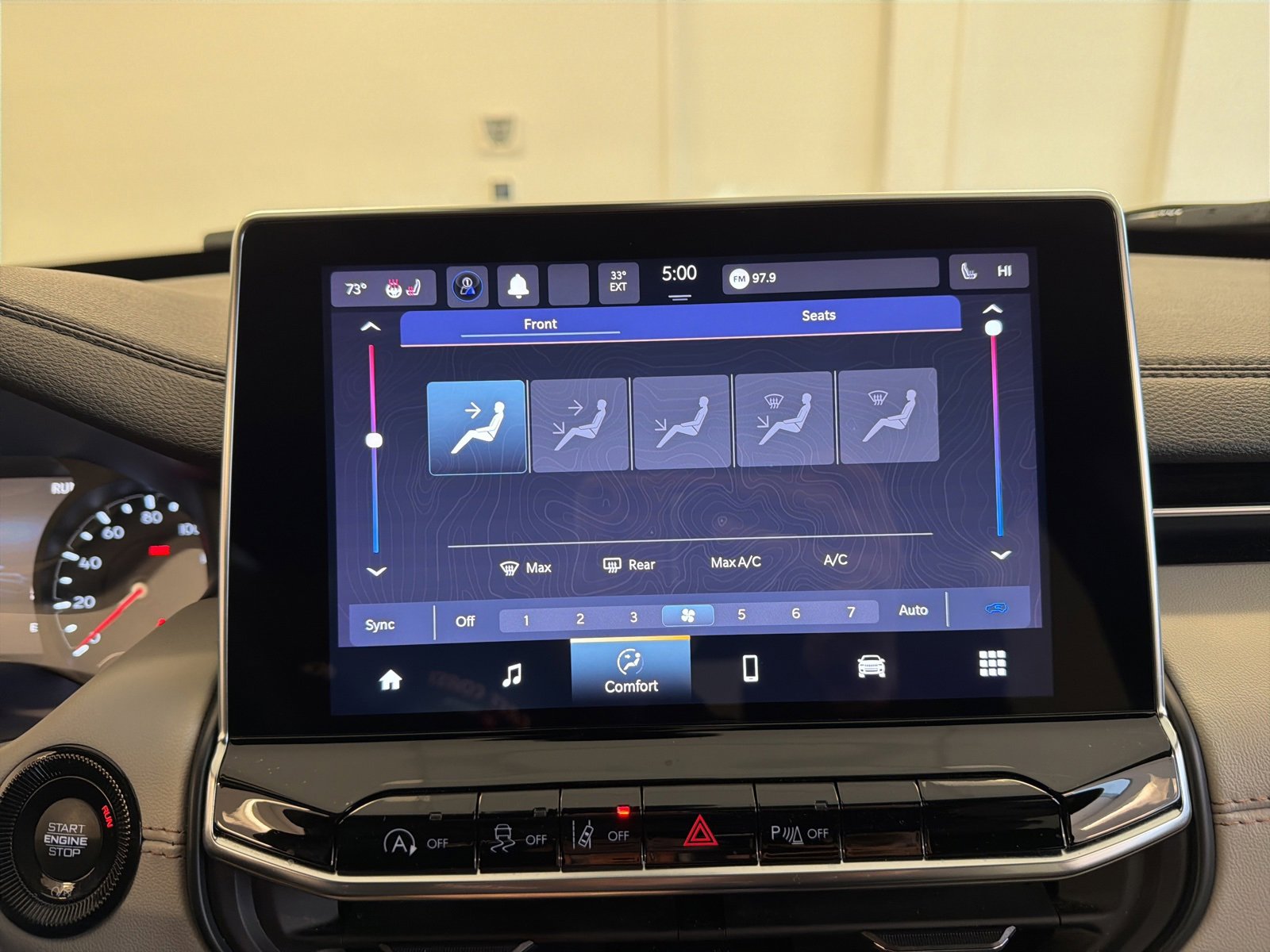 Used 2024 Jeep Compass Limited image 18