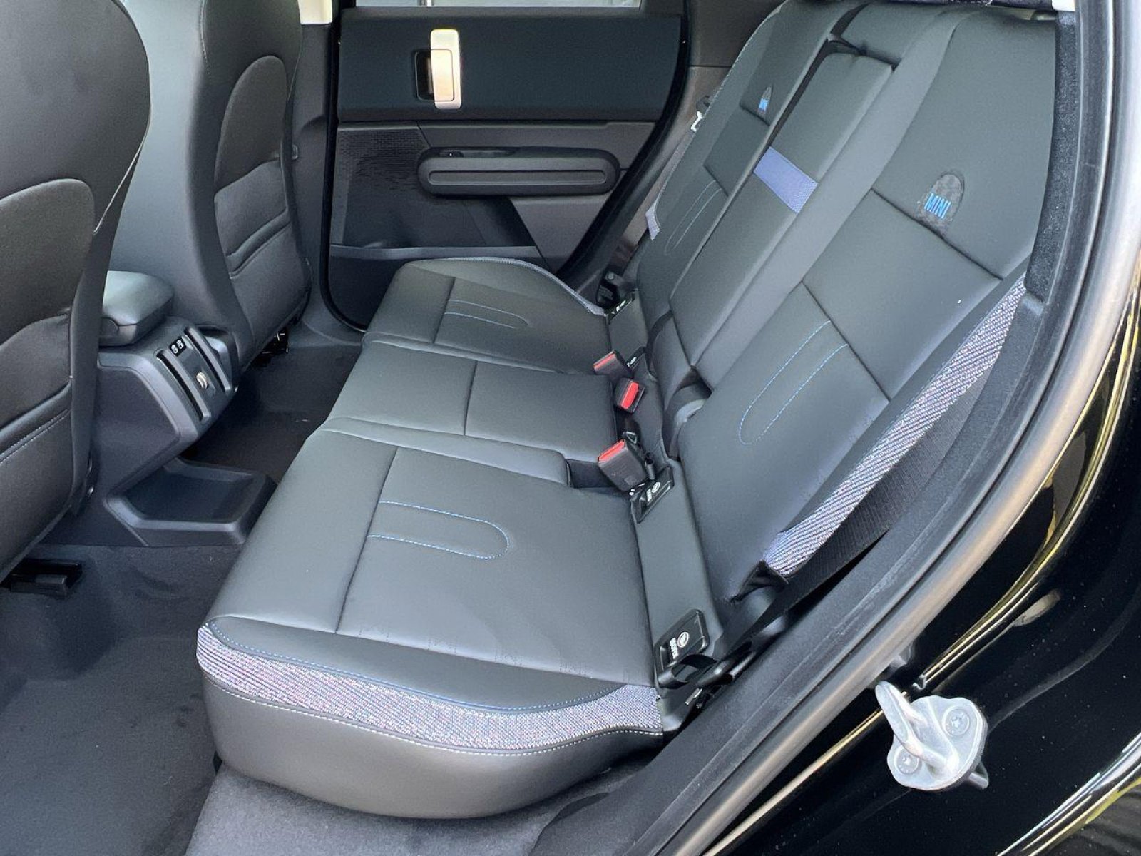 New 2025 MINI Cooper Countryman S w/ Comfort Package Max image 22