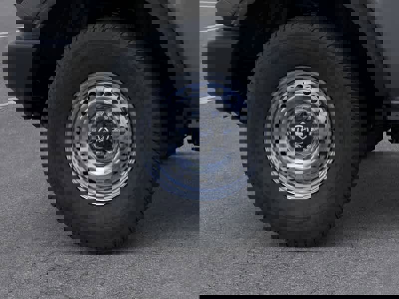 New 2025 Ford Bronco 4-Door image 25