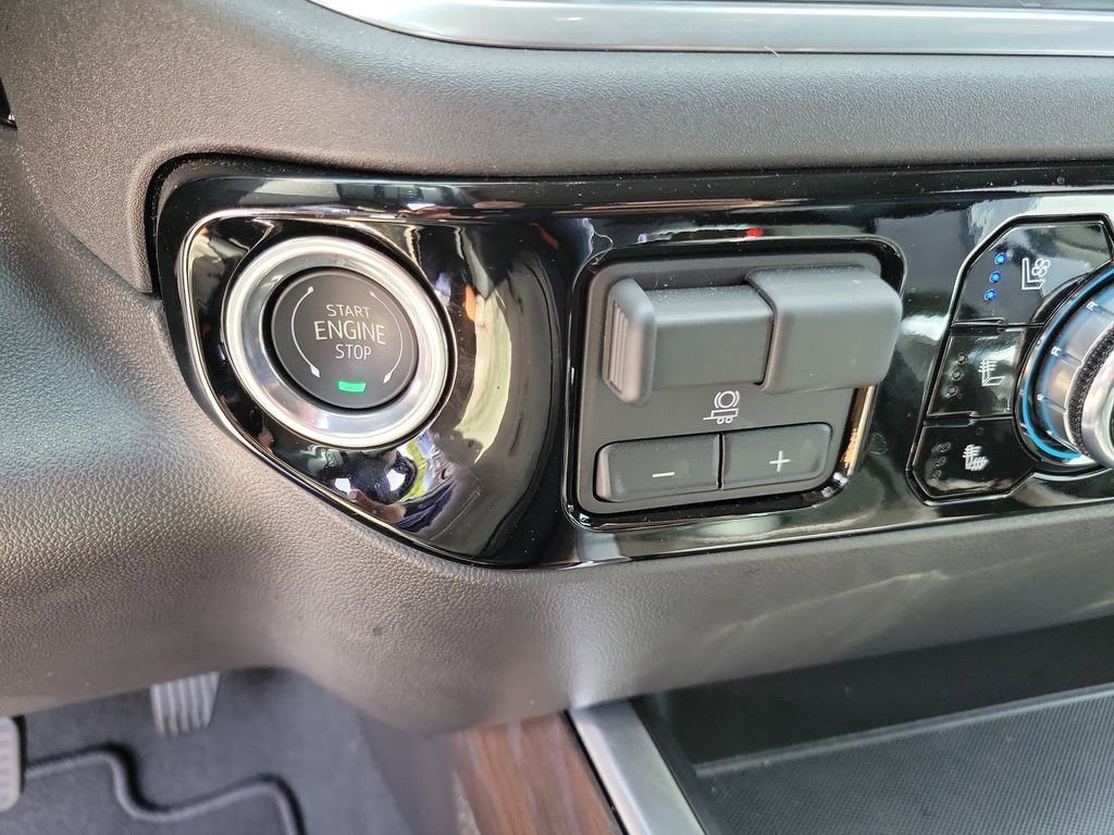 Certified 2026 GMC Sierra 1500 SLT w/ SLT Premium Package AWD/4WD image 29